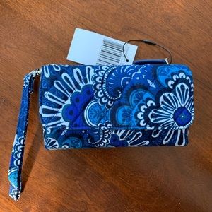 Vera Bradley Smartphone Wristlet.